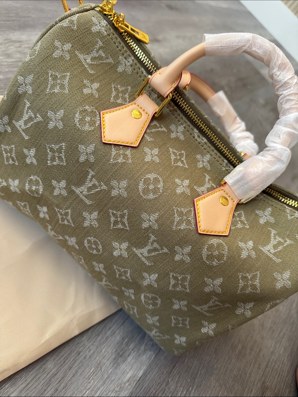 Source Unknown Olive Monogram Satchel with Natural Tan Handles - Picture 5 of 9